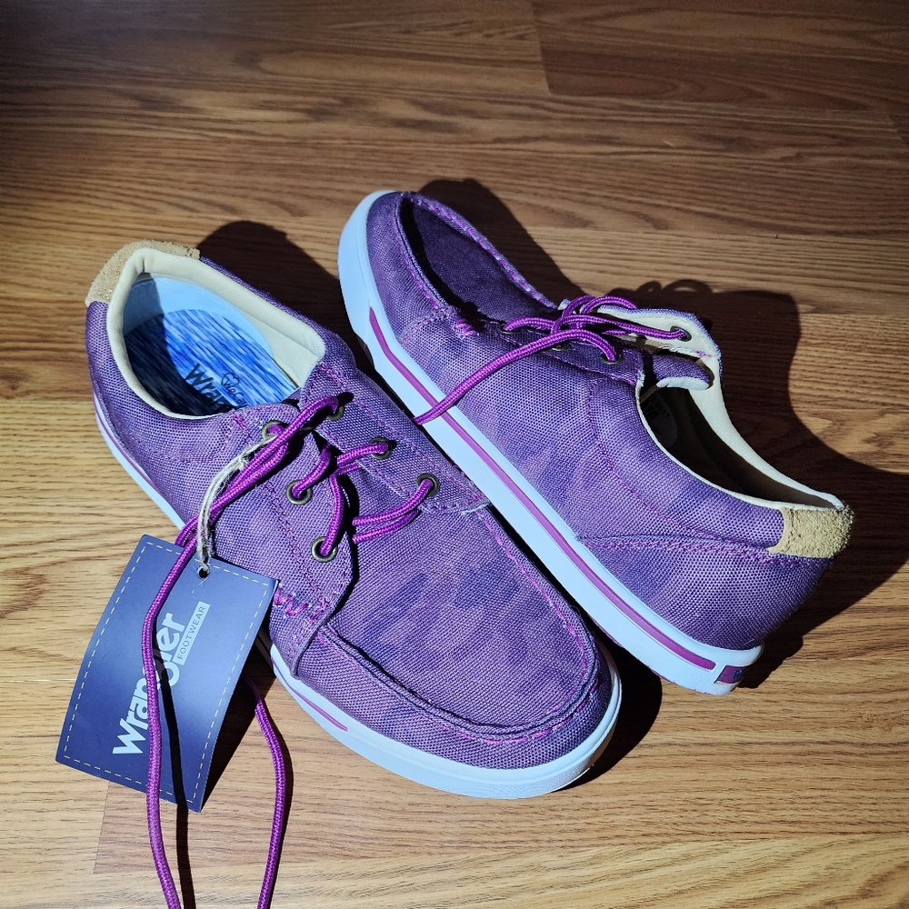 Wrangler Women's Retro Slip On Loafer Sneaker Shoe Camo Purple Size 9